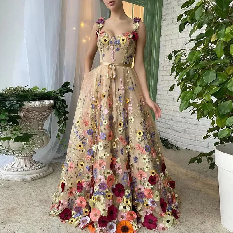 Flores tridimensionais feminin - Embroidery Zara avaliação e preço